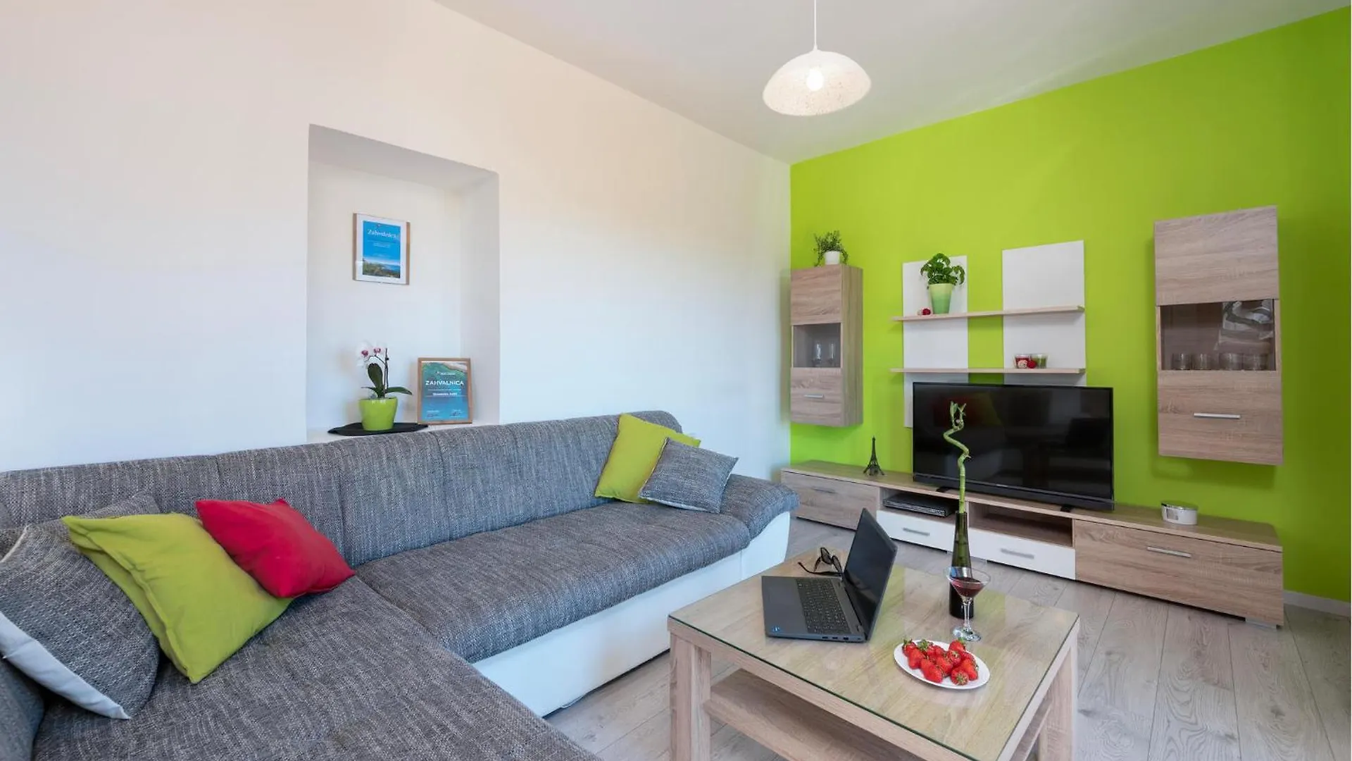 Gorgeous Apartment In Pula With Kitchen Muntić Kroatien
